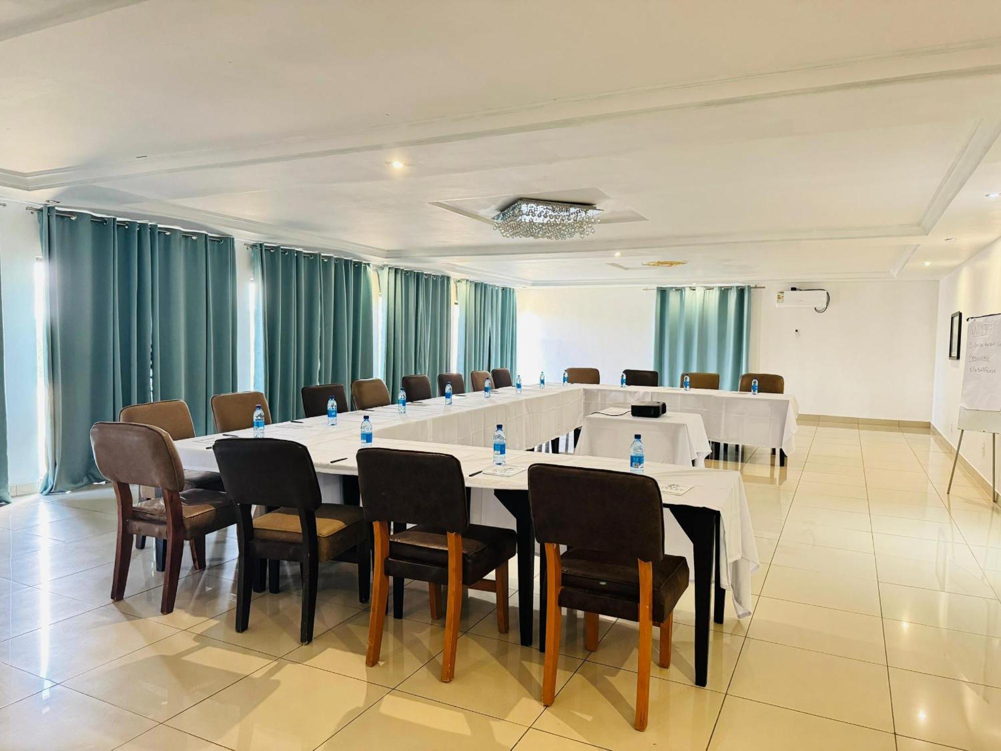 Sibebe Resort Mbabane Exteriör bild